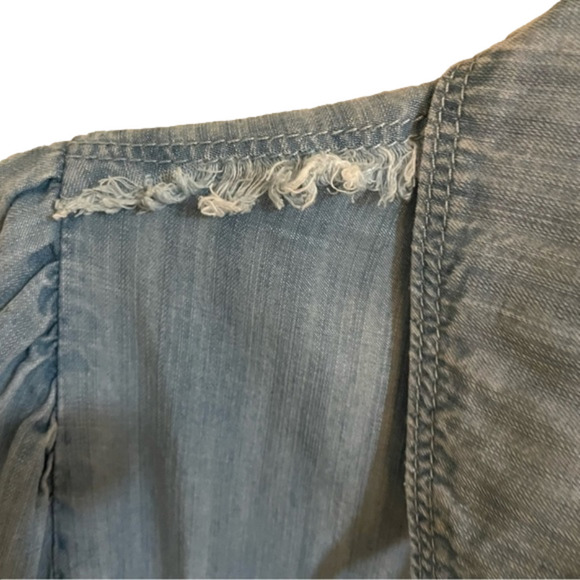 𝅺🎀 Melissa Nepton Puff Shoulder Raw Hem & Seam Soft Denim Button Down Shirt, - Picture 4 of 8